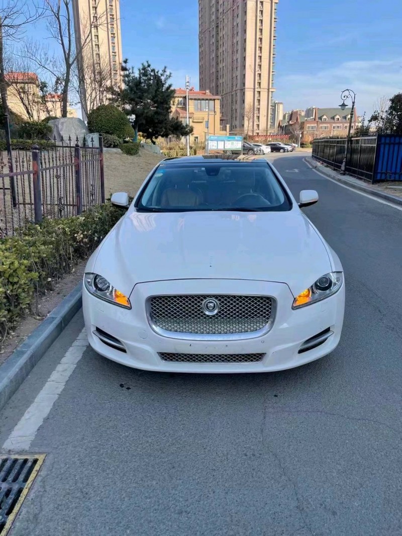 兩手車交易市場